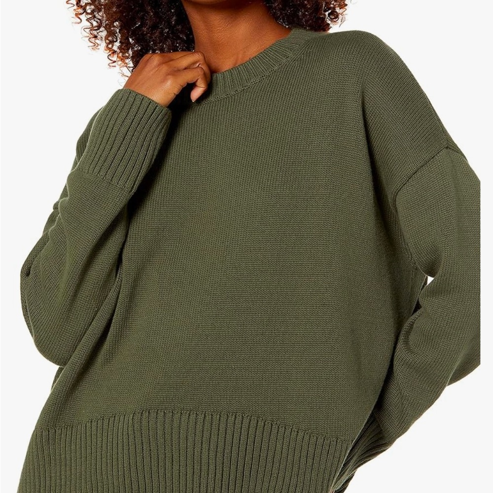 Sweater - Picture 11 of 11